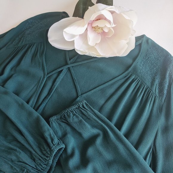 Evergreen Embroidered X Neck Peasant Top Katie K - Picture 2 of 8